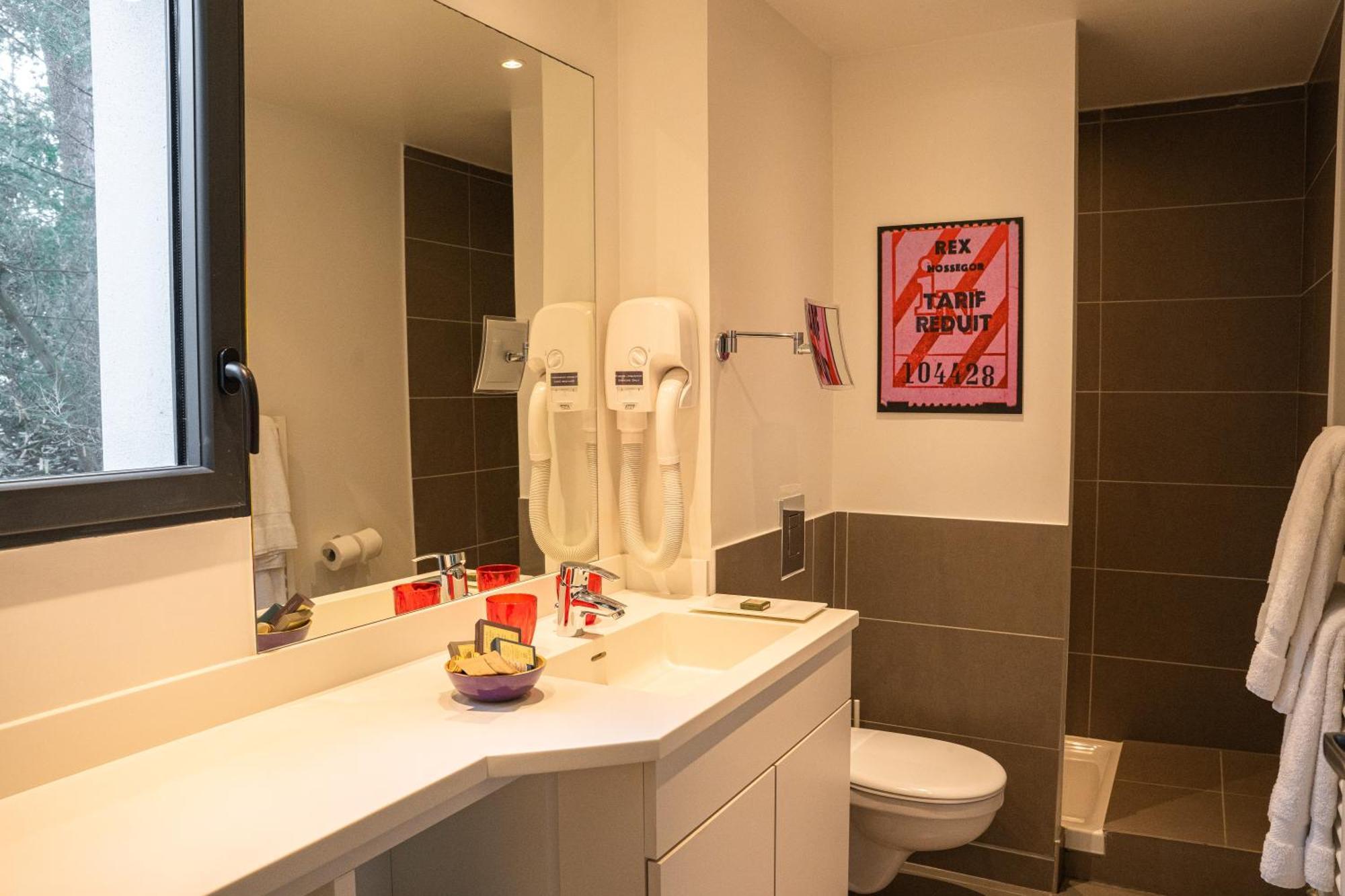 Hotel 202 Soorts-Hossegor Bagian luar foto